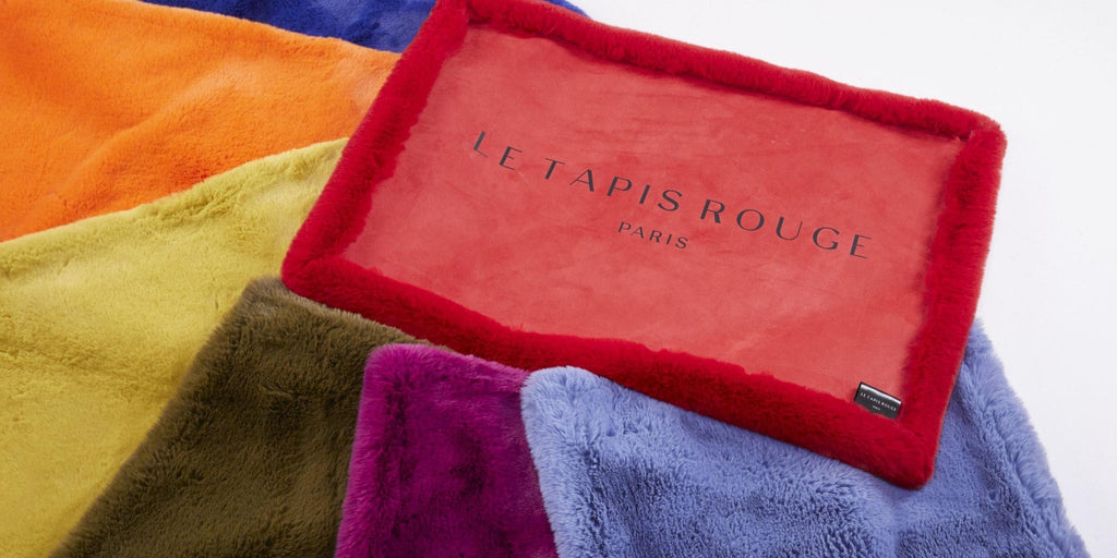 Le Tapis Rouge Paris | Tapis de luxe en fourrure synthétique pour chien et chat | Collection Intemporels