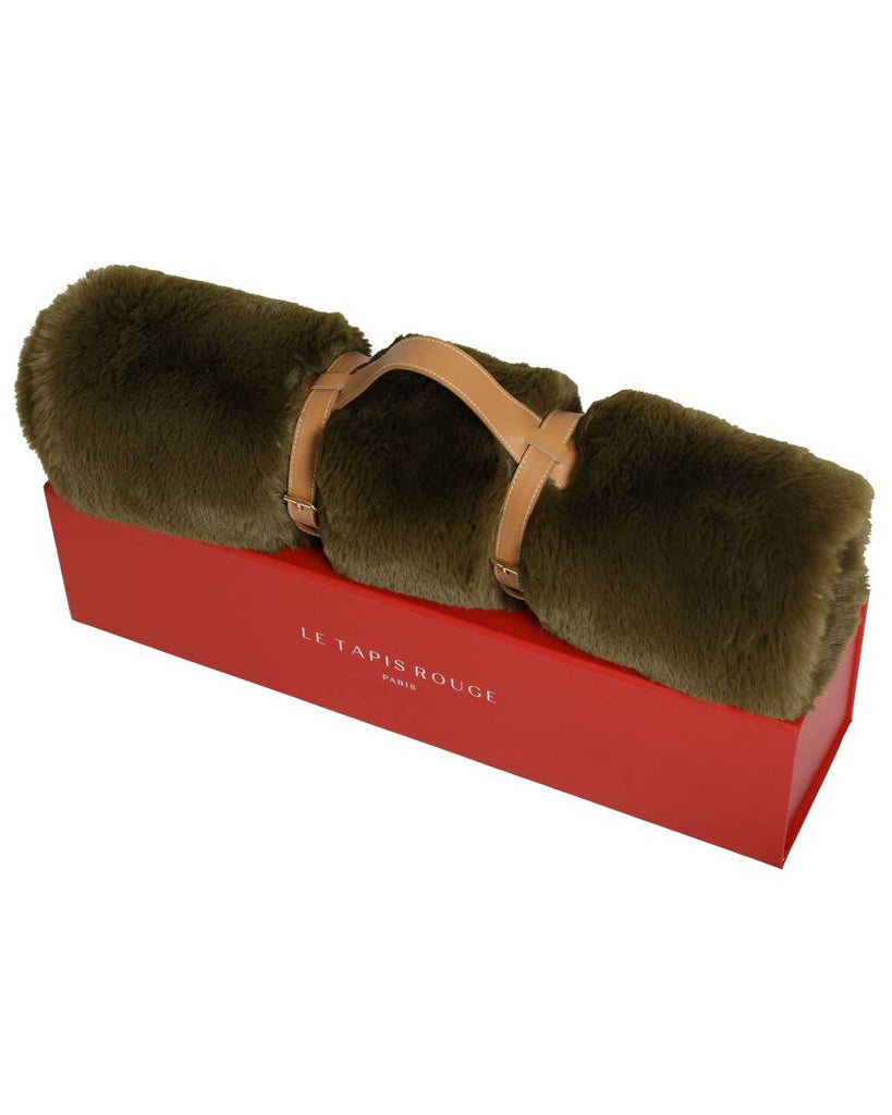 Le Tapis Rouge Paris | Le Tapis Rouge Paris | Luxury carpet for dogs and cats in synthetic fur